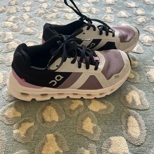 On Running Cloudrunner Black and Lavender Athletic Shoes womens 6